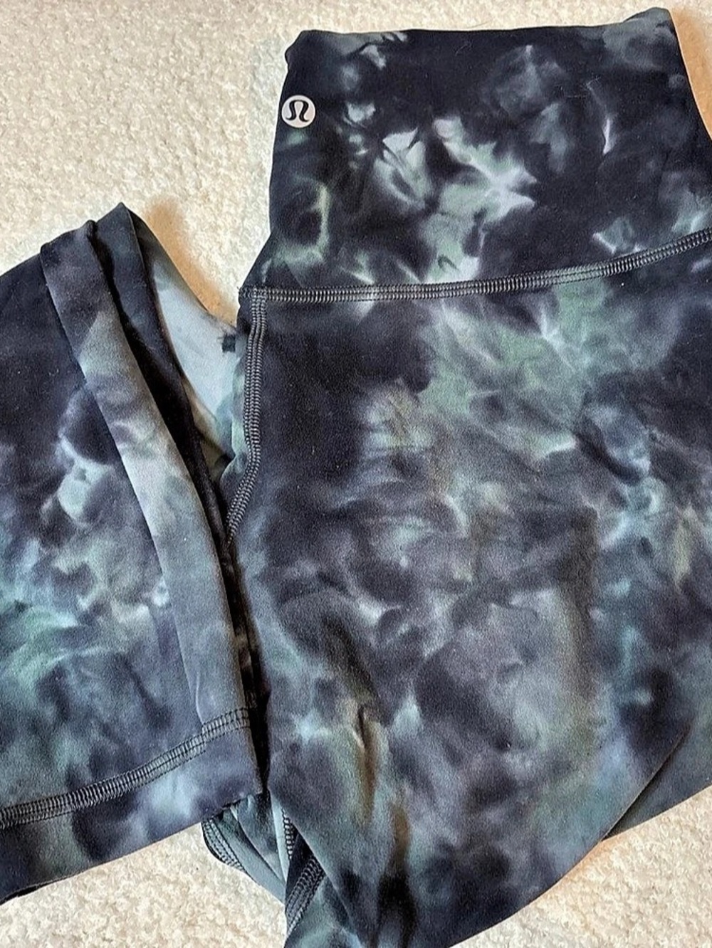lululemon Align Pant 25" *Diamond Dye Leggings Black & Green